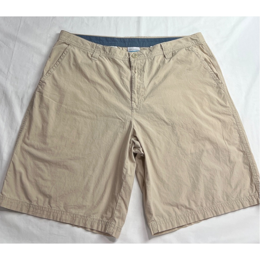 Columbia Chino Shorts Mens 38 Khaki Cotton AM4471 Hiking Outdoor Utility A14